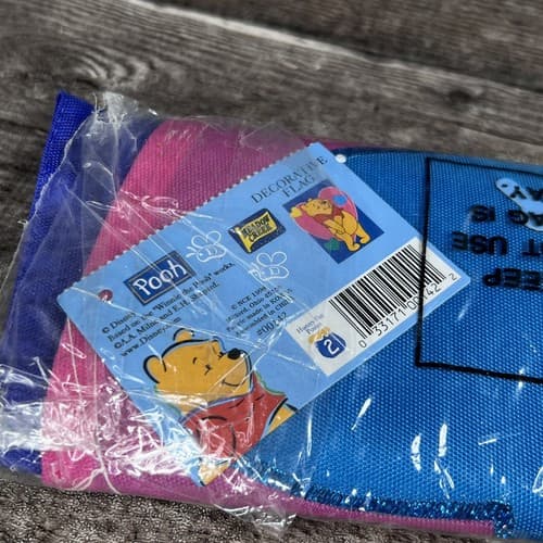 Vintage 1998 Disney Pooh Decorative Valentine Flag Banner 28x40 New - Thumbnail 7