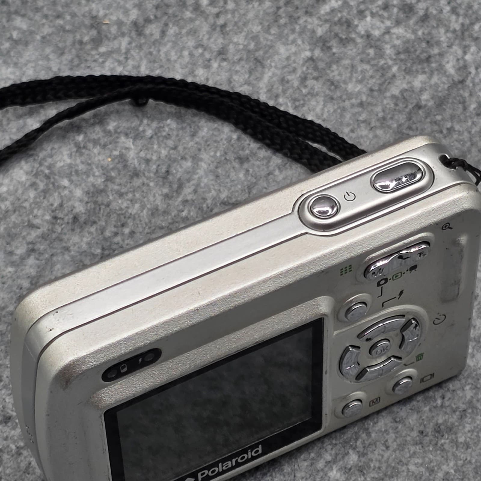 Polaroid A801 8MP 4X Digital Zoom Camera (Silver) - Thumbnail 6
