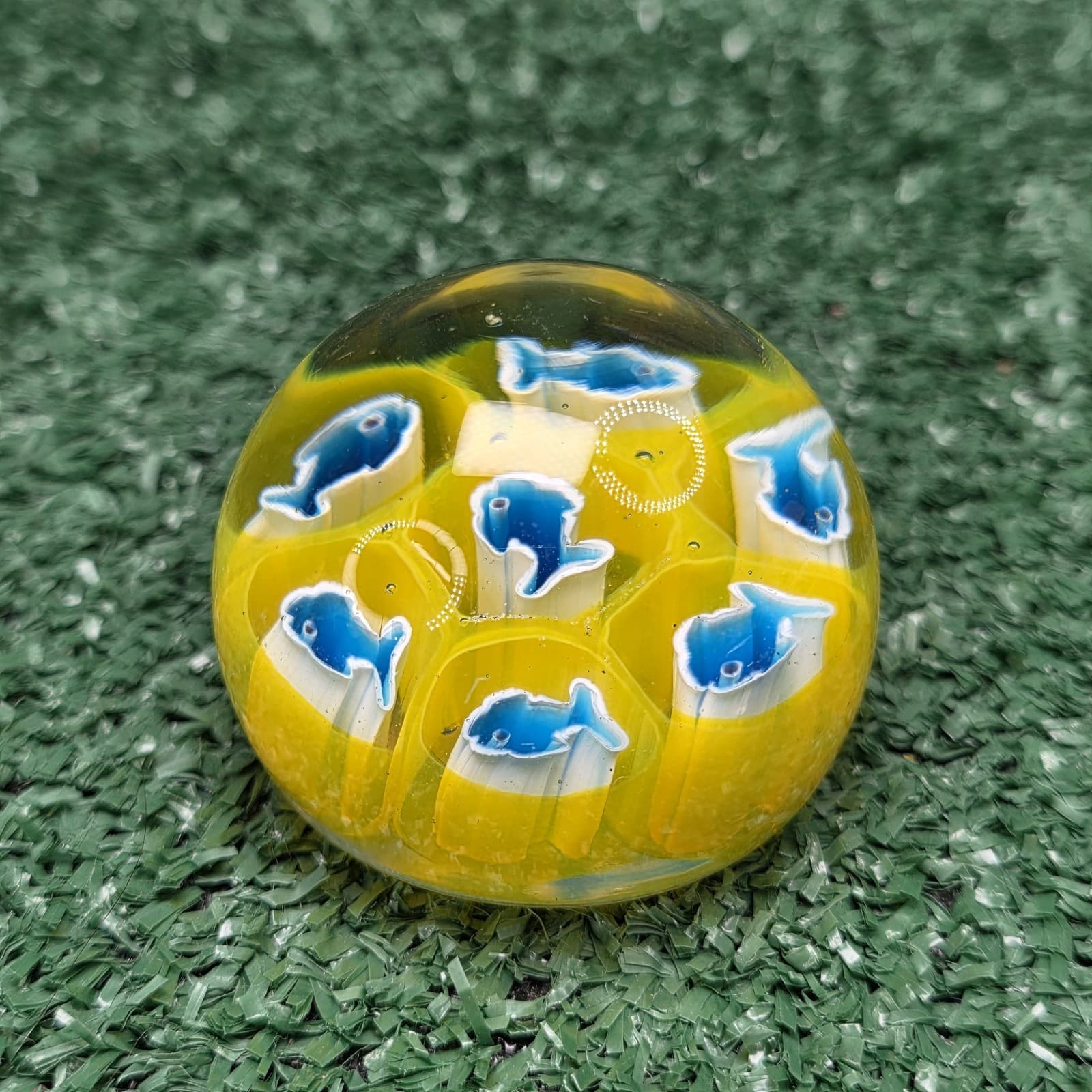 Vintage Murano Yellow Blue House Of Goebel Fish Paperweight 1.5" Tall RARE - Thumbnail 5