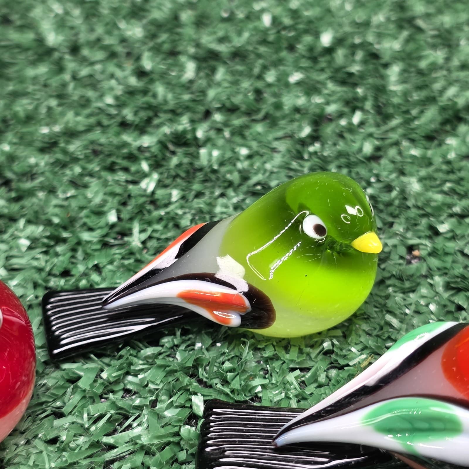 Murano Glass Baby Bird Lot of 3 Red and Green Birds - Thumbnail 4