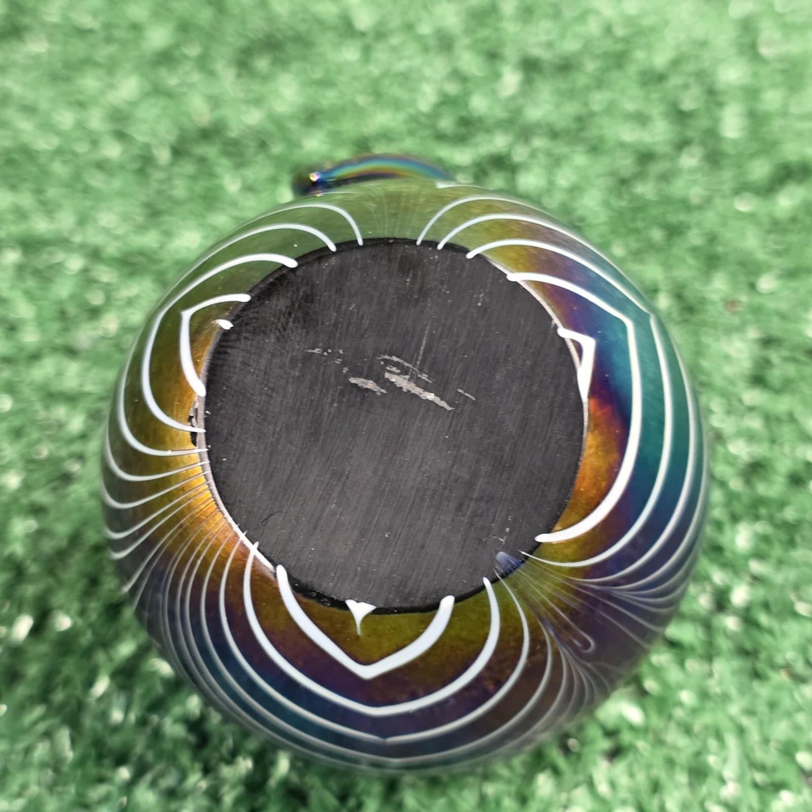 Vintage Iridescent White Pulled Feather 3" Art Glass Apple Paperweight - Thumbnail 5