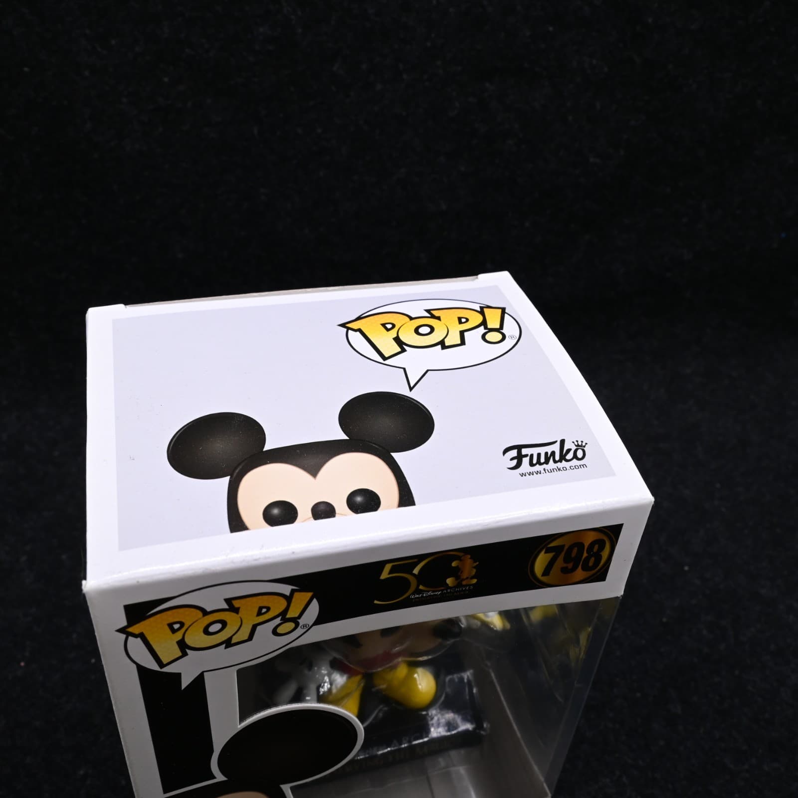 Funko POP! Disney Mickey Mouse & Friends Classic Mickey #798 - Thumbnail 5