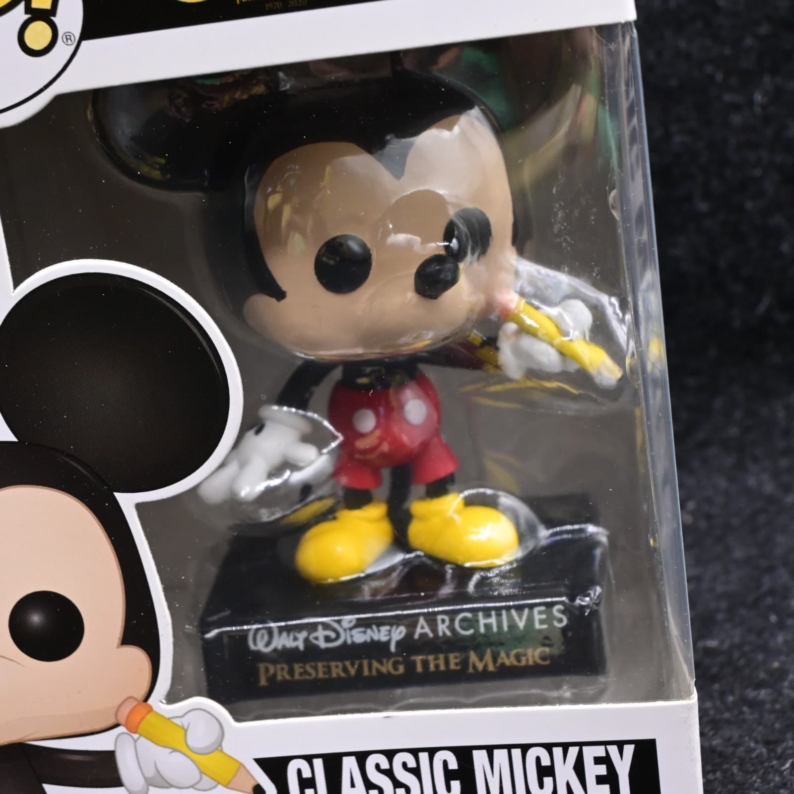 Funko POP! Disney Mickey Mouse & Friends Classic Mickey #798 - Thumbnail 4