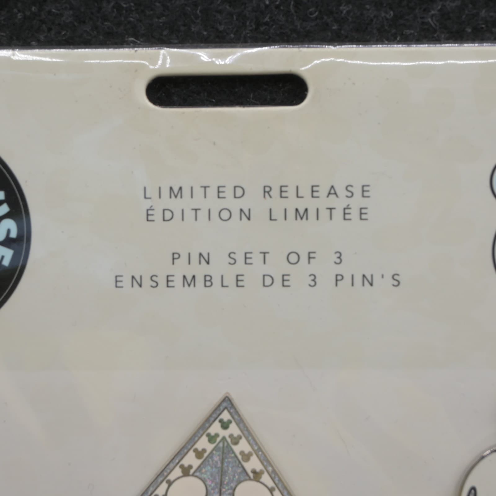 Disney Store Mickey Mouse Memories Pin Set 12 / 12 December 12 of 12 NEW NIP - Thumbnail 2