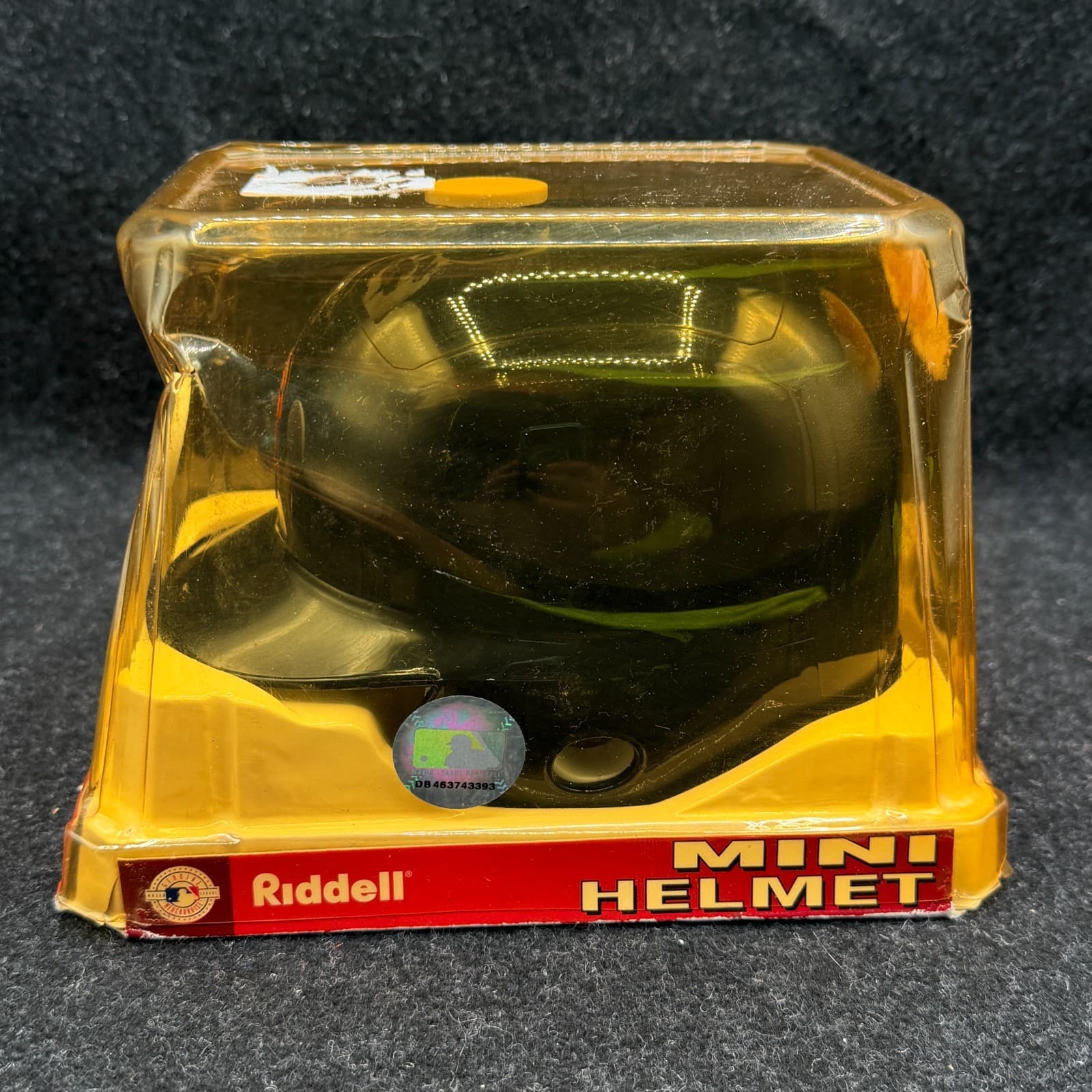 2006 Riddell SF Giants Mini Batters Helmet Sealed Yellowed Packaging - Thumbnail 4