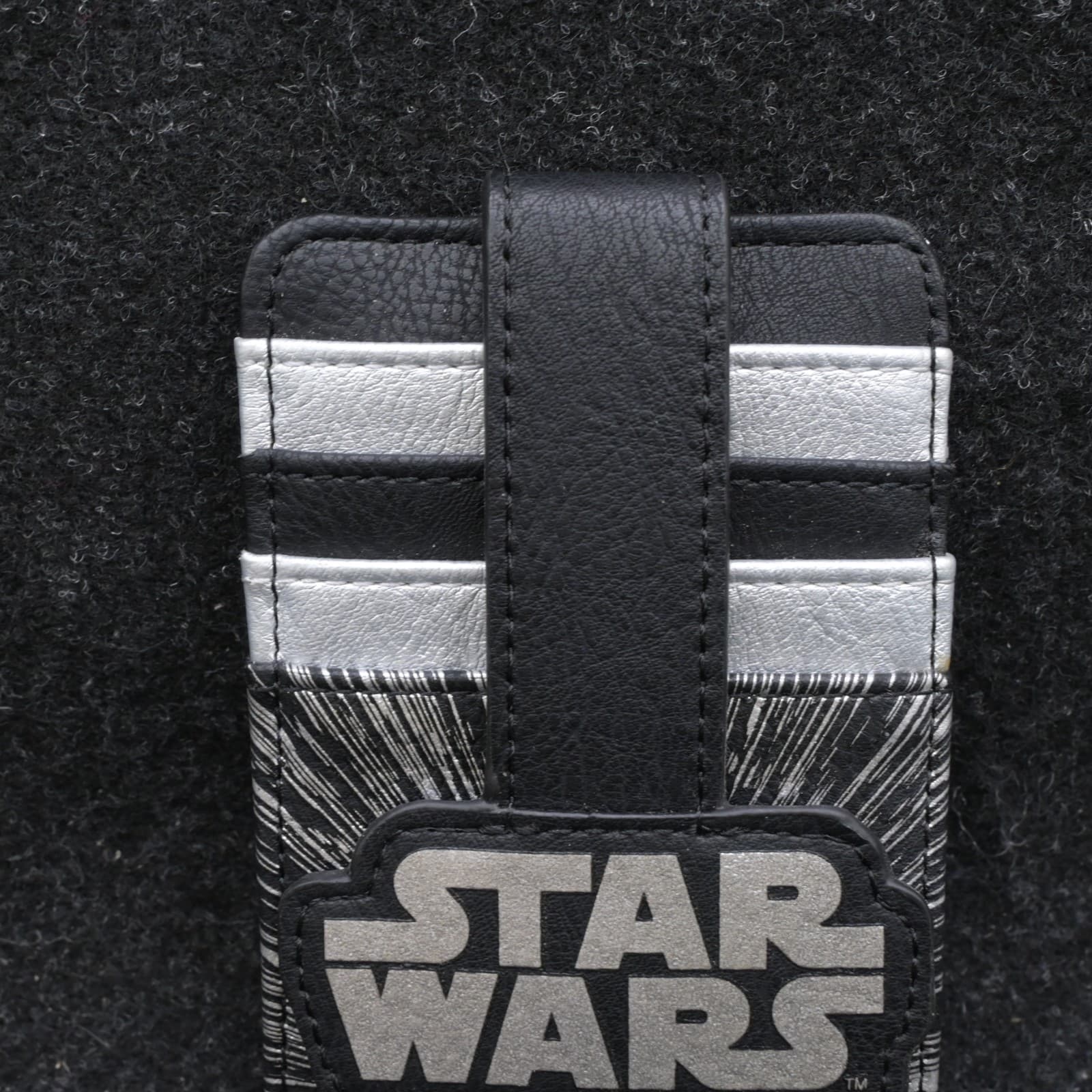 Stars Wars Credit Card ID Holder Disney Parks Wallet. 4 slots + ID Slot - Thumbnail 4