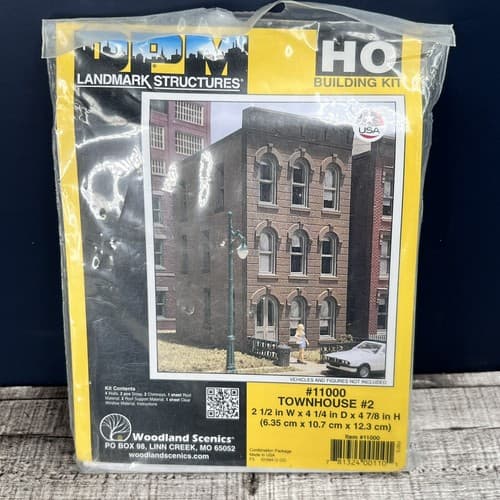 DPM Townhouse #2 Kit HO DPMWOO11000 by Woodland Scenics