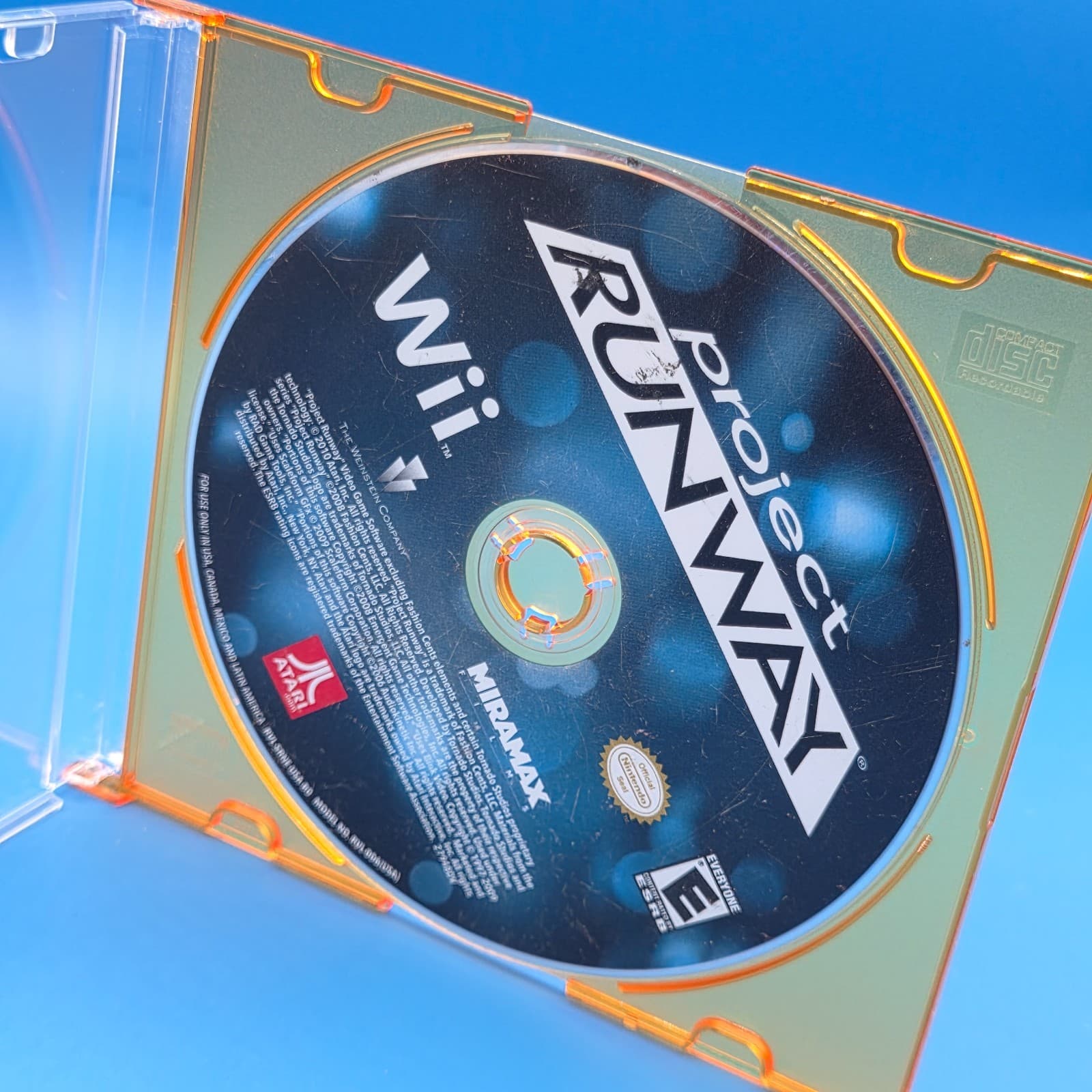 Project Runway - Wii - Disc Only - - Thumbnail 2