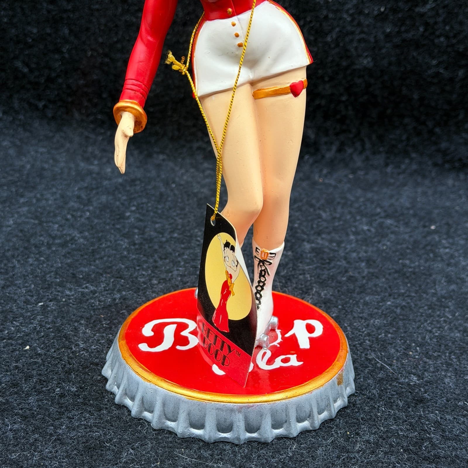 Betty Boop Waitress Car Hop Figurine 9.5in, Shorts, Roller Skates Boop Cola 6780 - Thumbnail 11