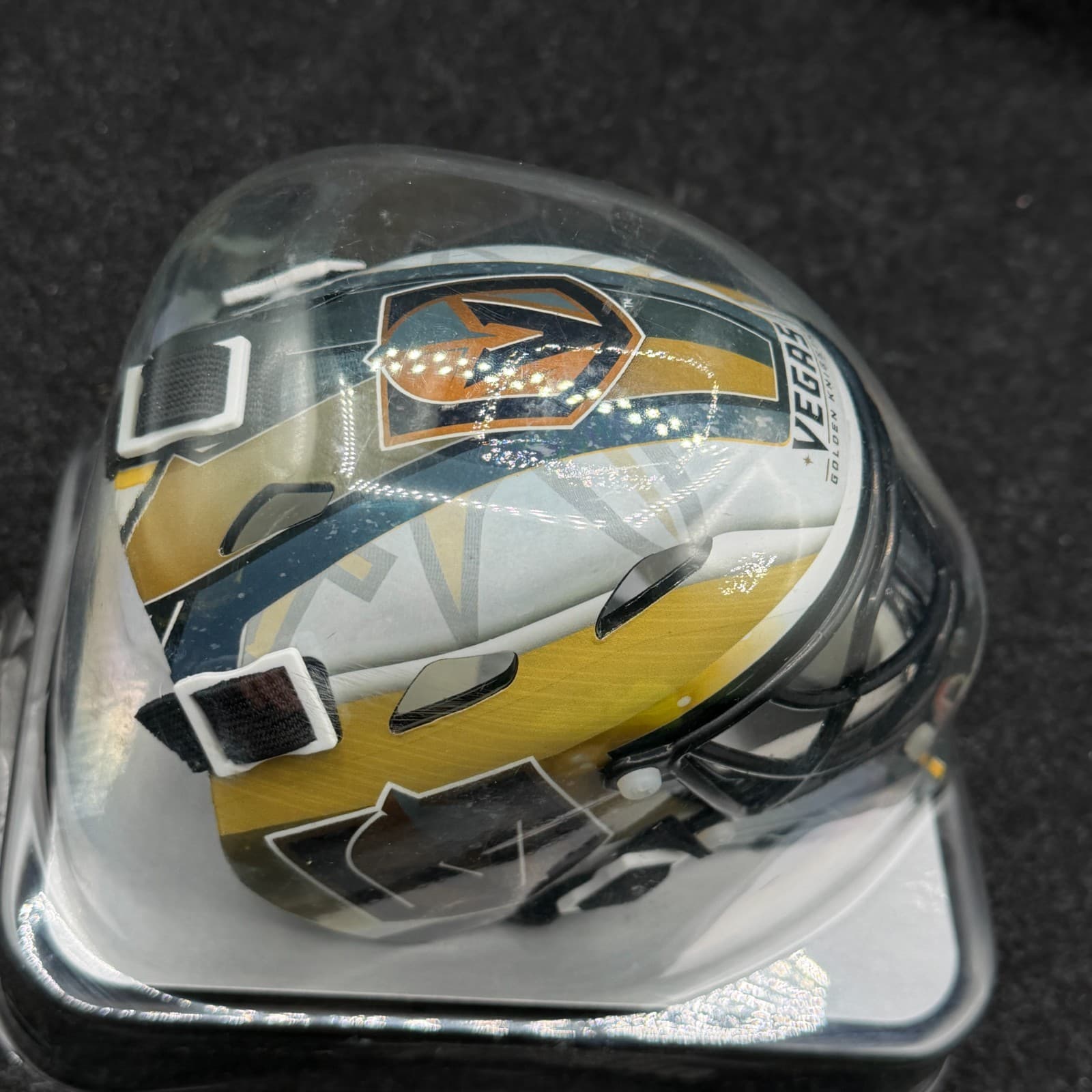 Vegas Golden Knights Unsigned Franklin Sports Replica Mini Goalie Mask - Thumbnail 5