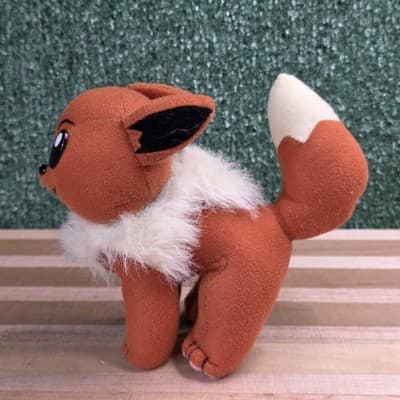Pokemon 1998 Nintendo 6" Stuffed Plush Toy EEVEE Play by Play Vintage - Thumbnail 2