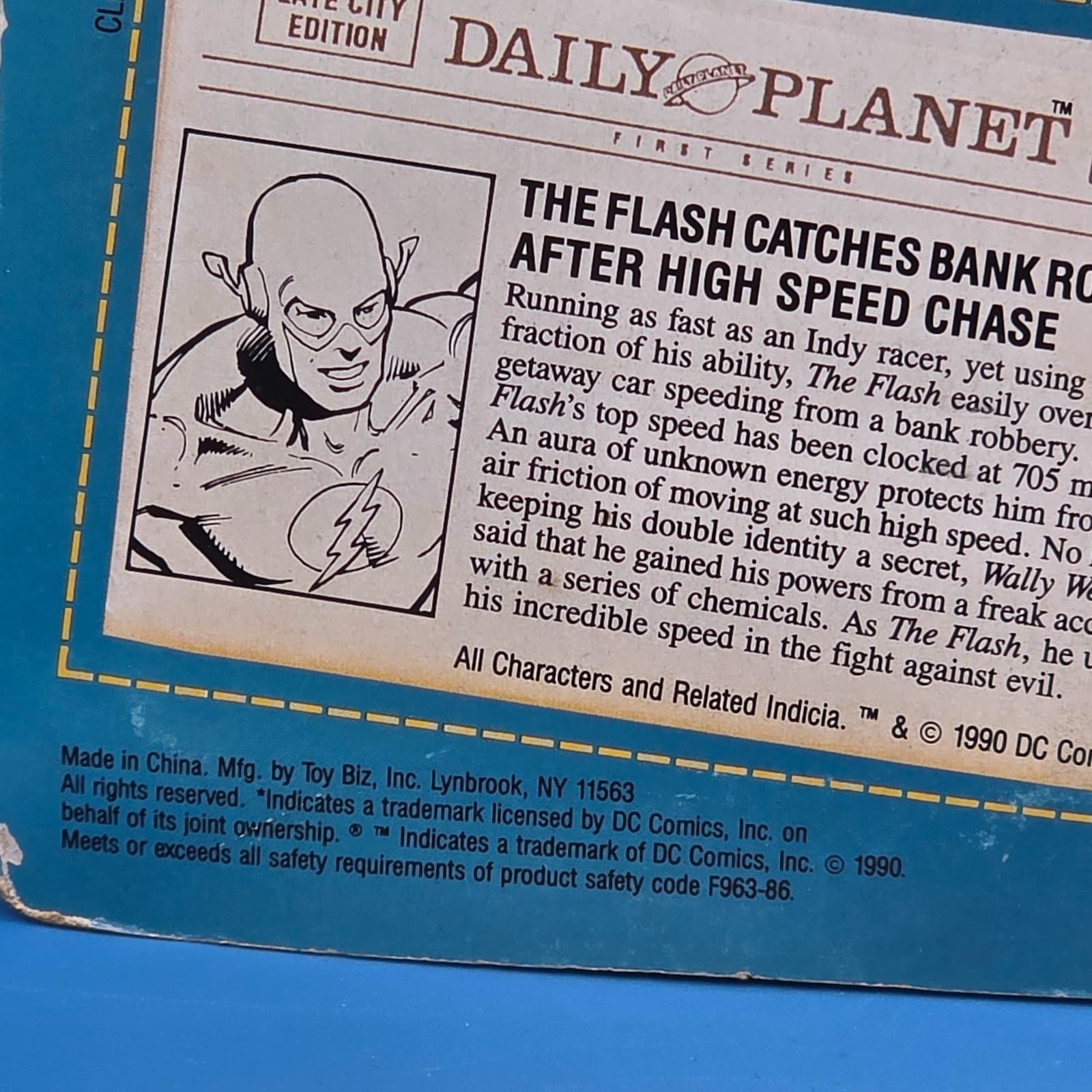 Vintage 1990 ToyBiz DC Super Heroes Action Figure - The Flash - Running Arms - Thumbnail 5