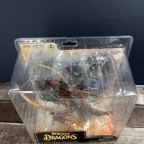 McFarlane's Dragons Fall of the Kingdom Hunter Dragon Action Figure 2007 - Thumbnail 4