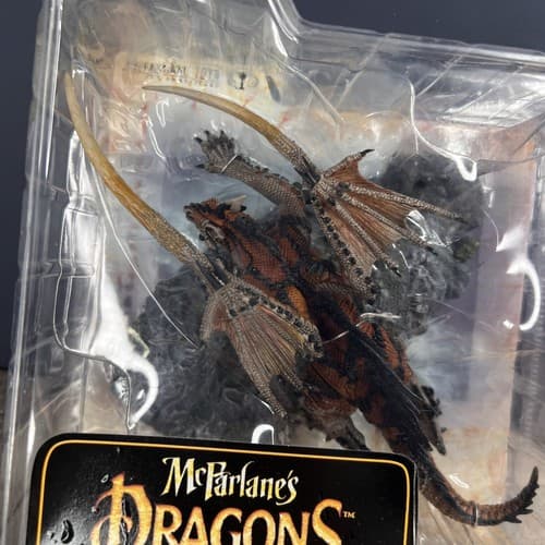 McFarlane's Dragons Fall of the Kingdom Hunter Dragon Action Figure 2007 - Thumbnail 3