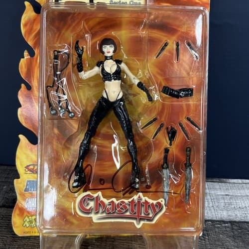 SIGNED 2001 Dark Alliance Series One Chastity Action Figure Chaos Comics 7" - Thumbnail 2