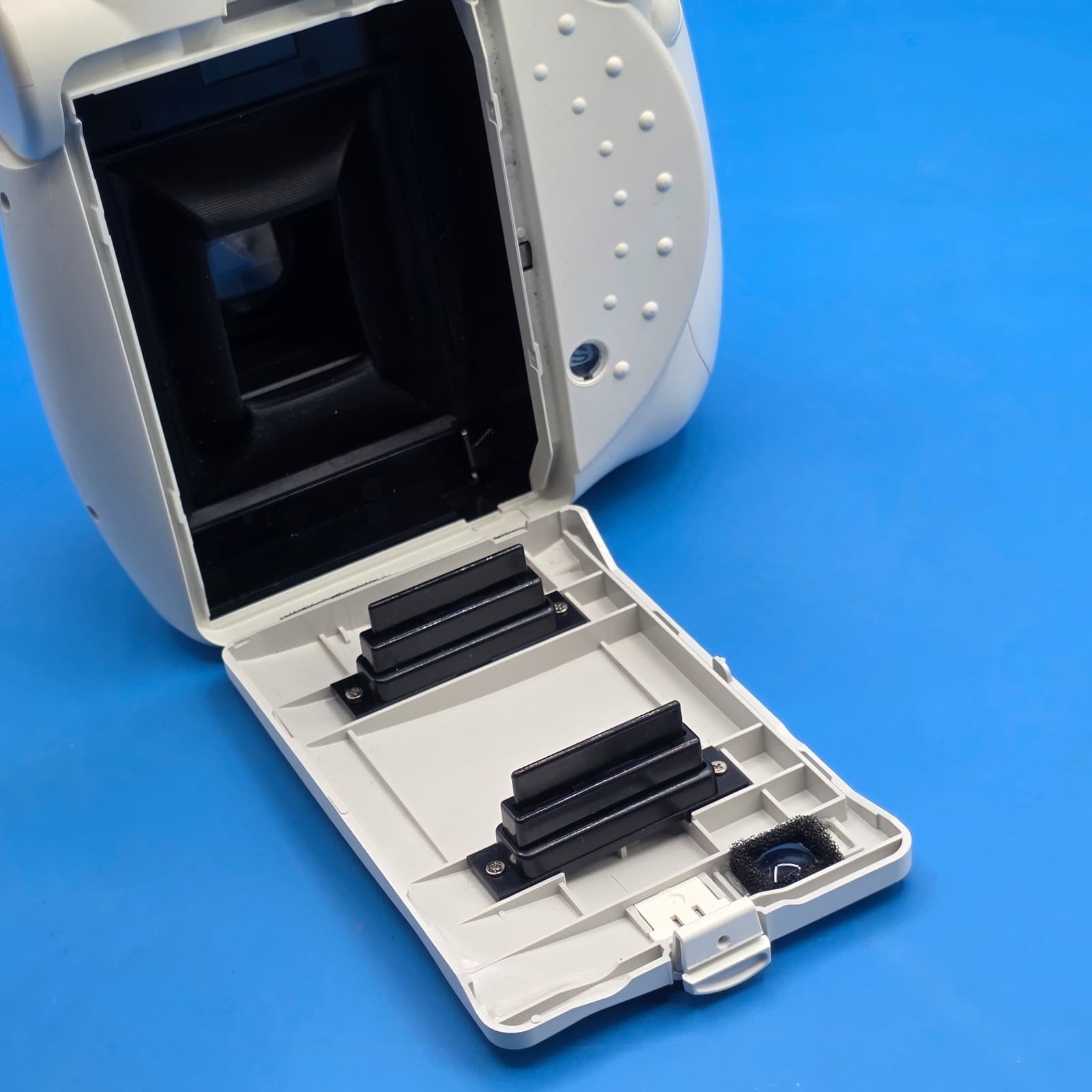 FUJIFILM INSTAX MINI 7S CAMERA WORKS!! White - Thumbnail 2