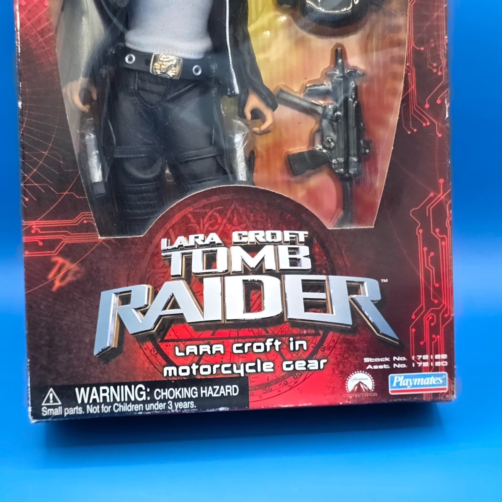 2001 Playmates Tomb Raider Lara Croft In Motorcycle Gear Action Figure Jolie NIB - Thumbnail 2