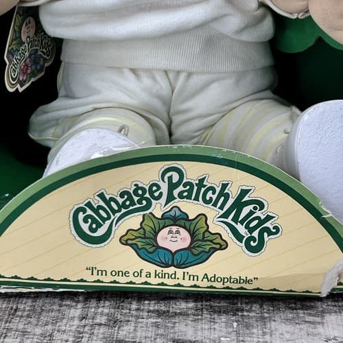 Vintage 1983 Cabbage Patch Kids Girl Doll No certificate 3900 - Thumbnail 2
