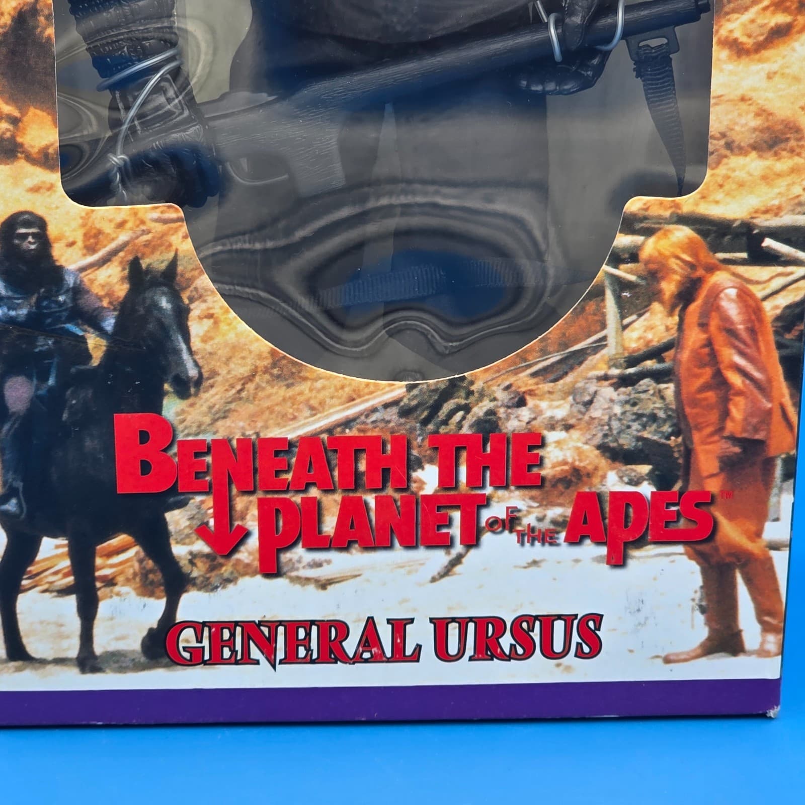 Beneath The Planet Of The Apes General Ursus Action Figure Kenner 1998 - Thumbnail 2