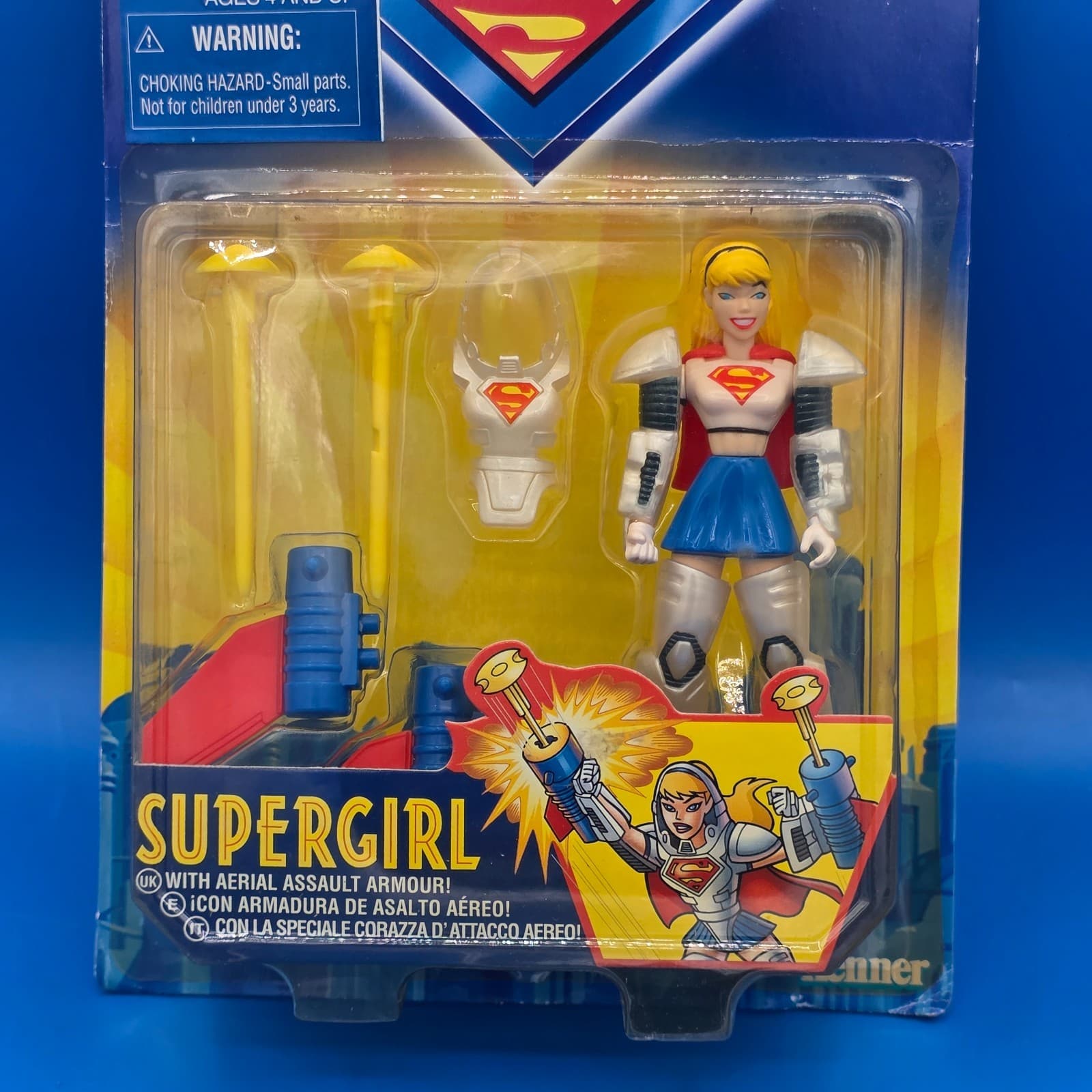 Vintage 1998 Kenner Hasbro Superman Supergirl Aerial Assault Armor Action Figure - Thumbnail 3