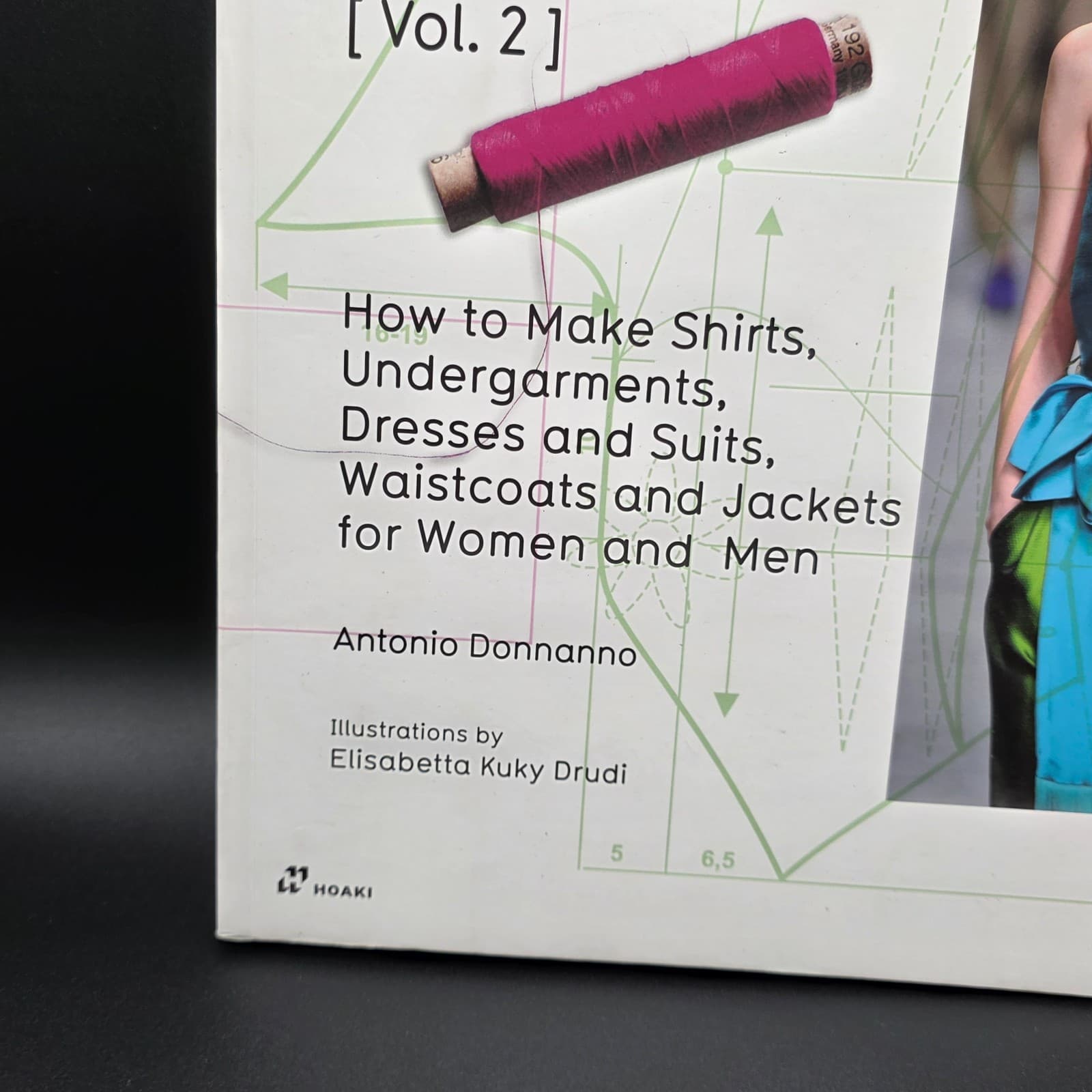 Fashion Patternmaking Techniques: Women/Men How to Make (Paperback) - Thumbnail 2