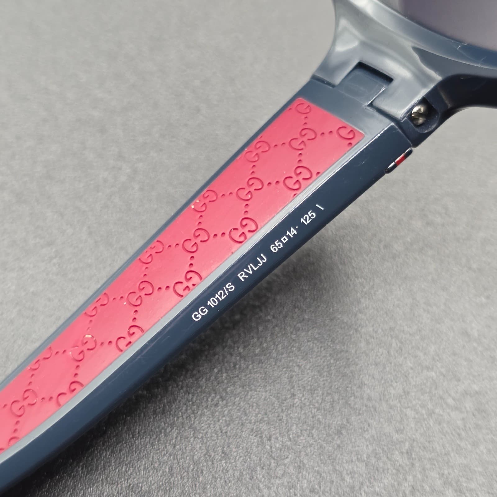 Gucci GG 1011/S RVLJJ 125 Visor Style Sunglasses RETIRED - Thumbnail 11