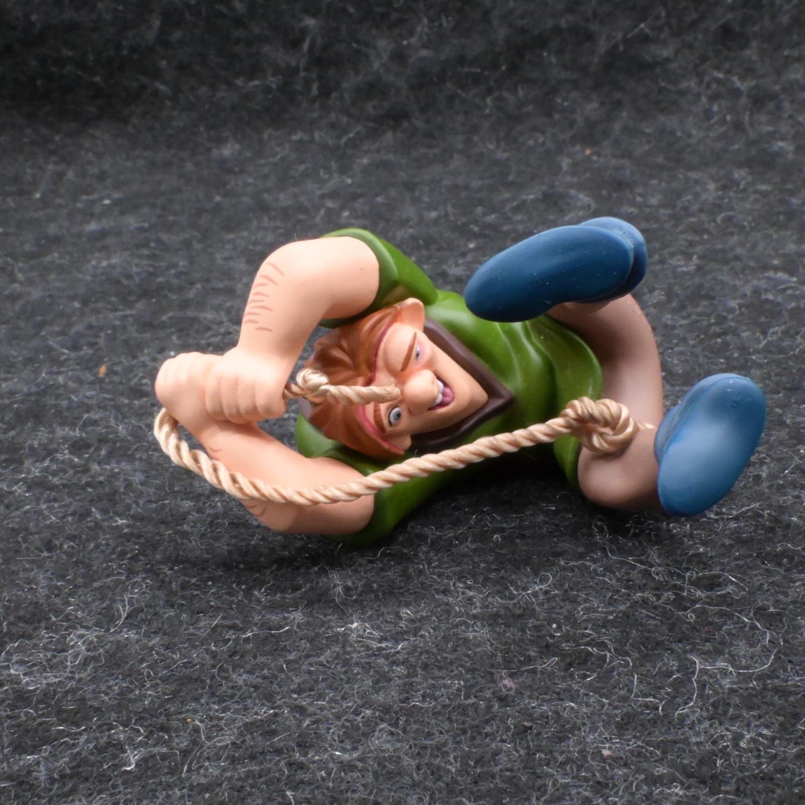 1996 Hallmark Keepsake The Hunchback of Notre Dame "Quasimodo" Ornament - Thumbnail 4