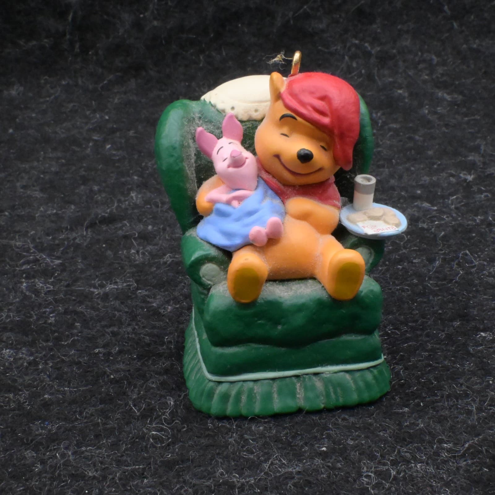 VTG 1997 Hallmark Keepsake WAITIN' ON SANTA Winnie the Pooh Christmas Ornament - Thumbnail 4