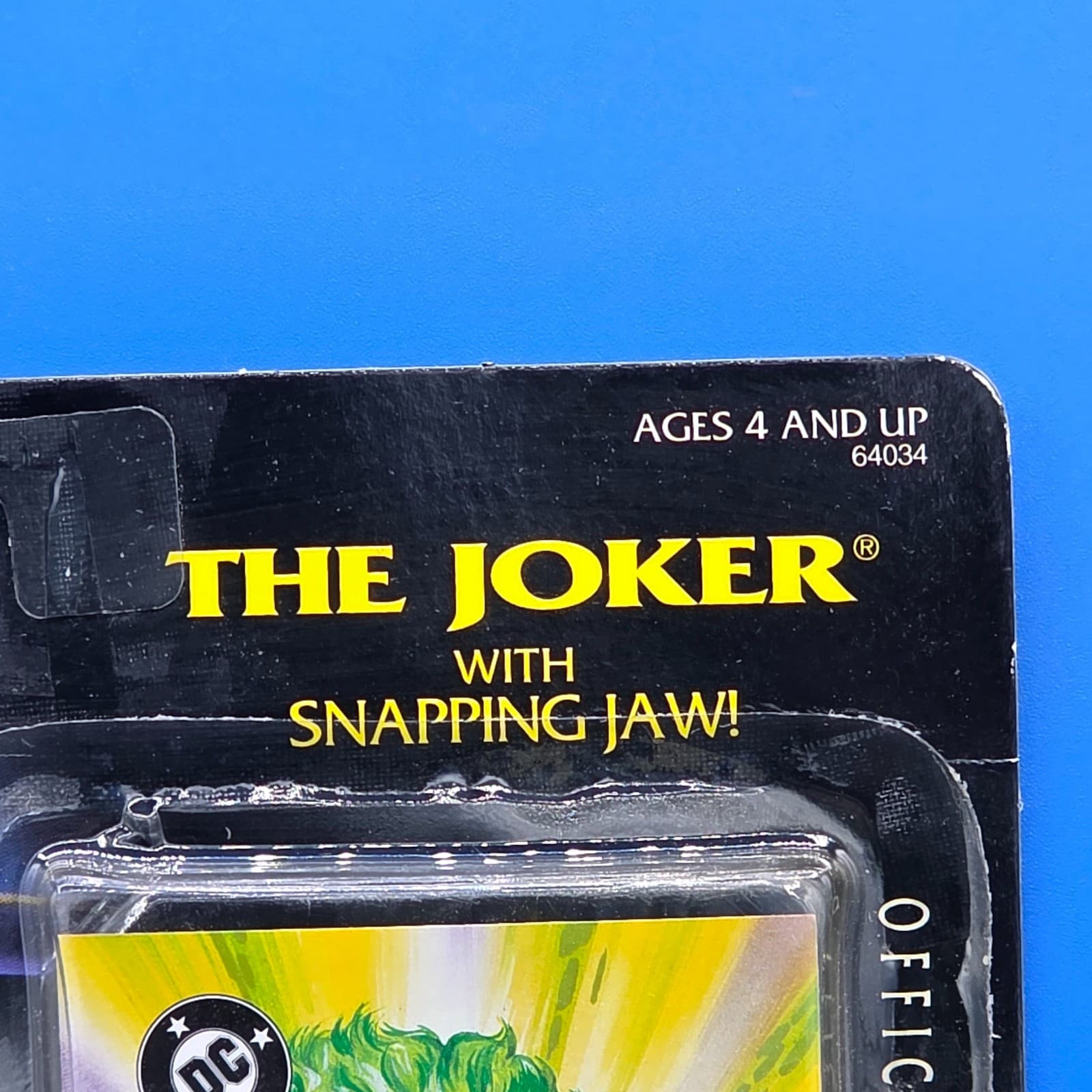 Legends of Batman The Joker Figure w/ Snapping Jaw Collector's Card 1994 Kenner - Thumbnail 3