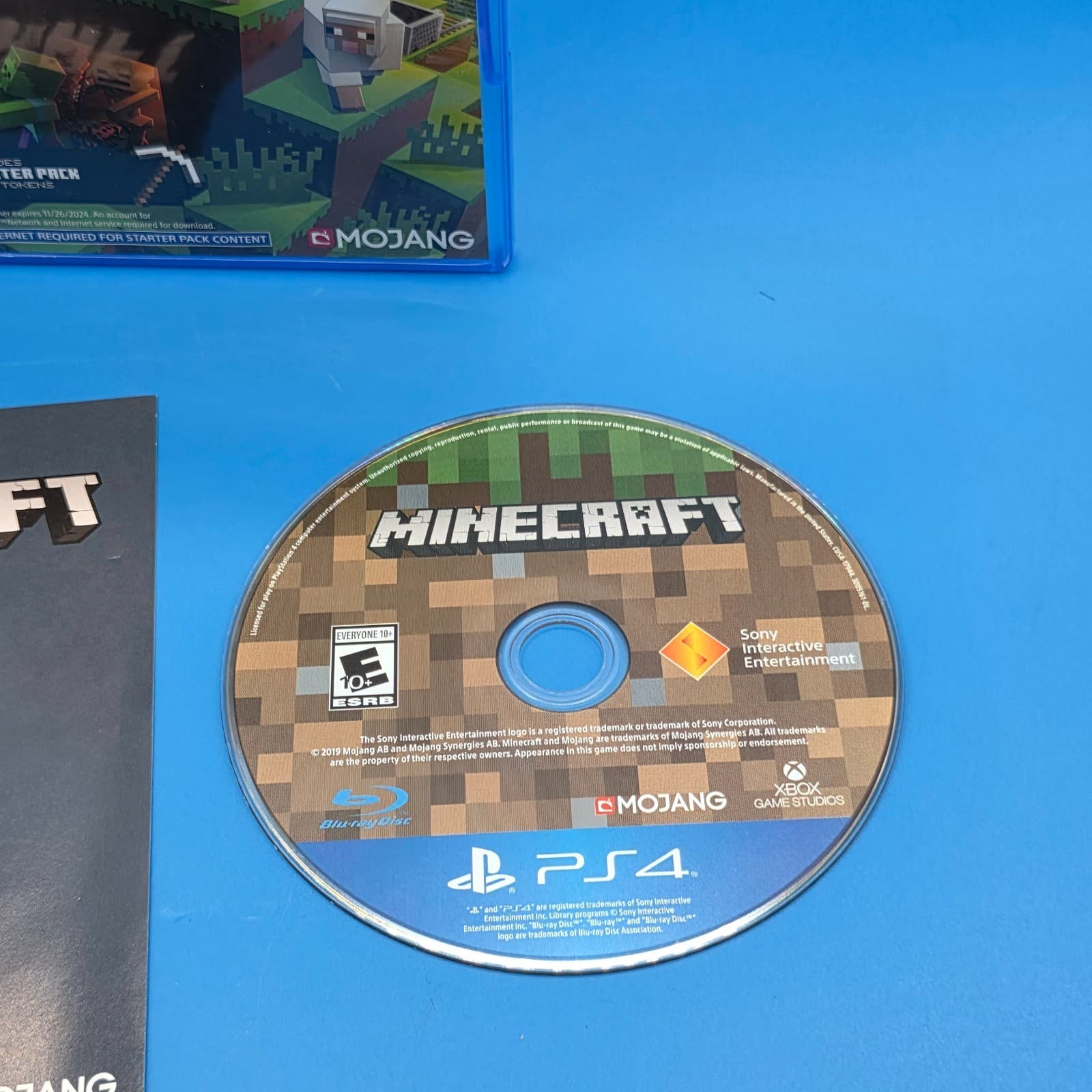 Minecraft Starter Collection - Sony PlayStation 4 - Thumbnail 4