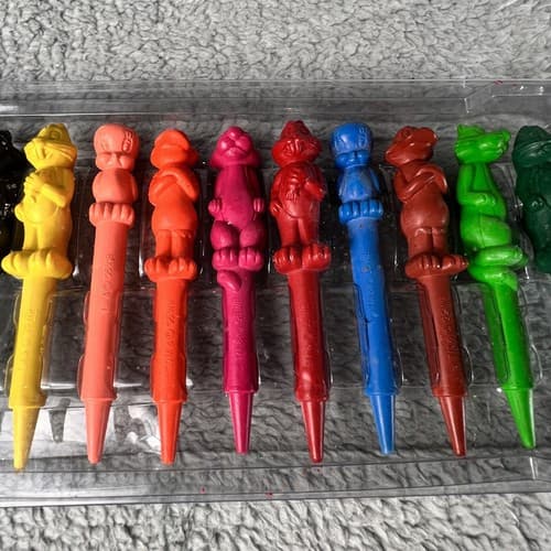 Vintage 1995 Looney Tunes Warner Coloring Book Crayons Set RARE w/box - Thumbnail 12