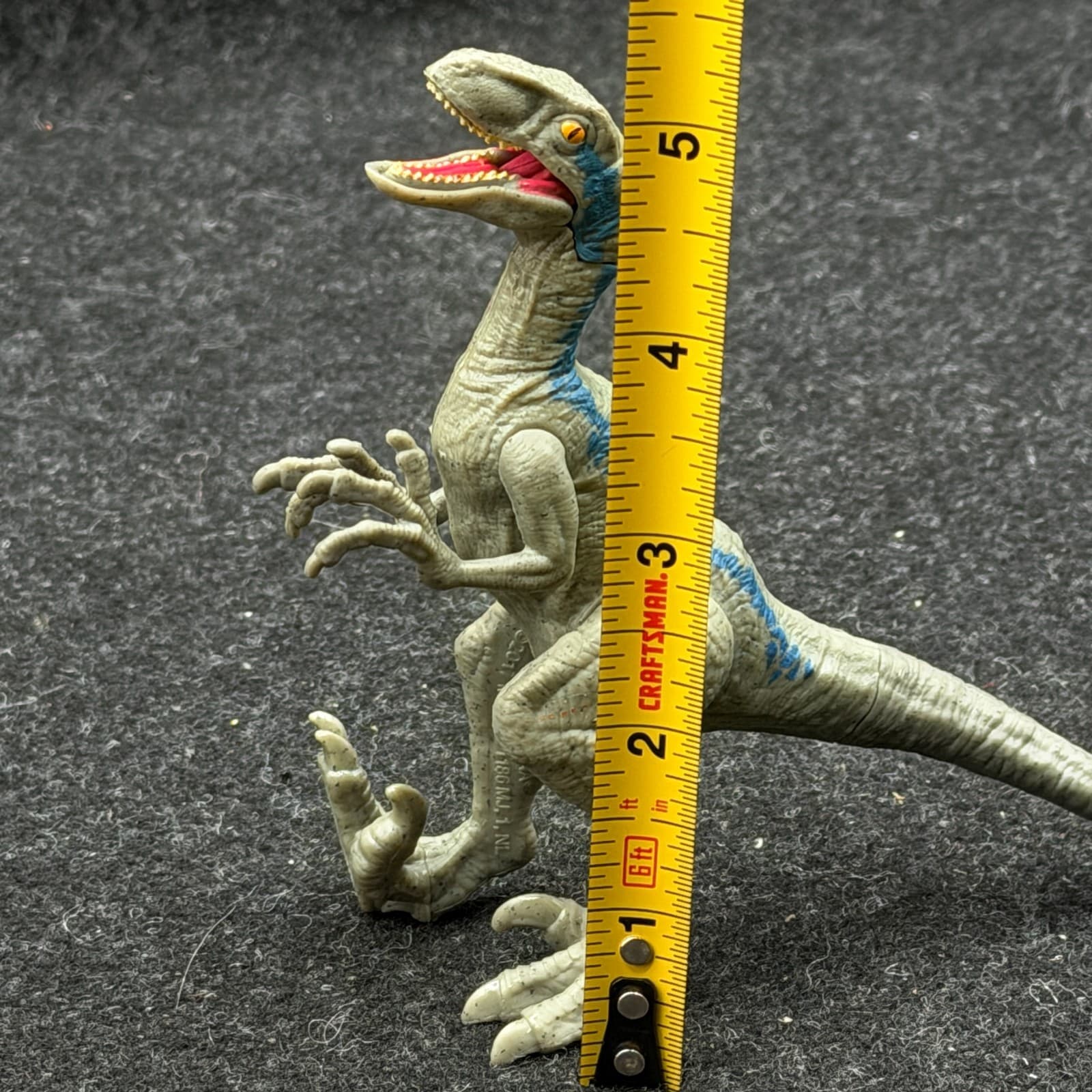 Jurassic World Action Figure Fallen Kingdom Attack Pack Velociraptor Blue - Thumbnail 9