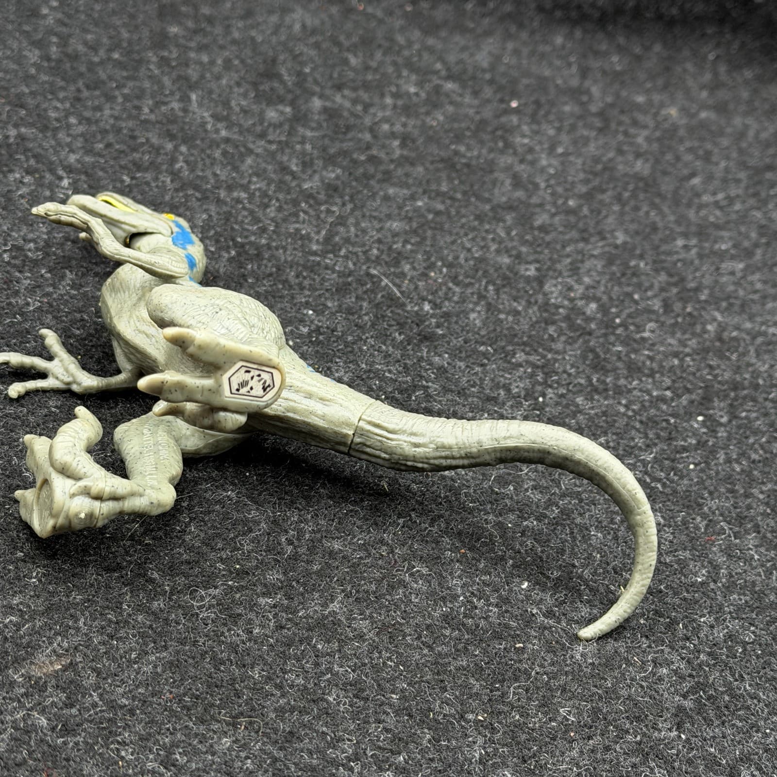Jurassic World Action Figure Fallen Kingdom Attack Pack Velociraptor Blue - Thumbnail 6