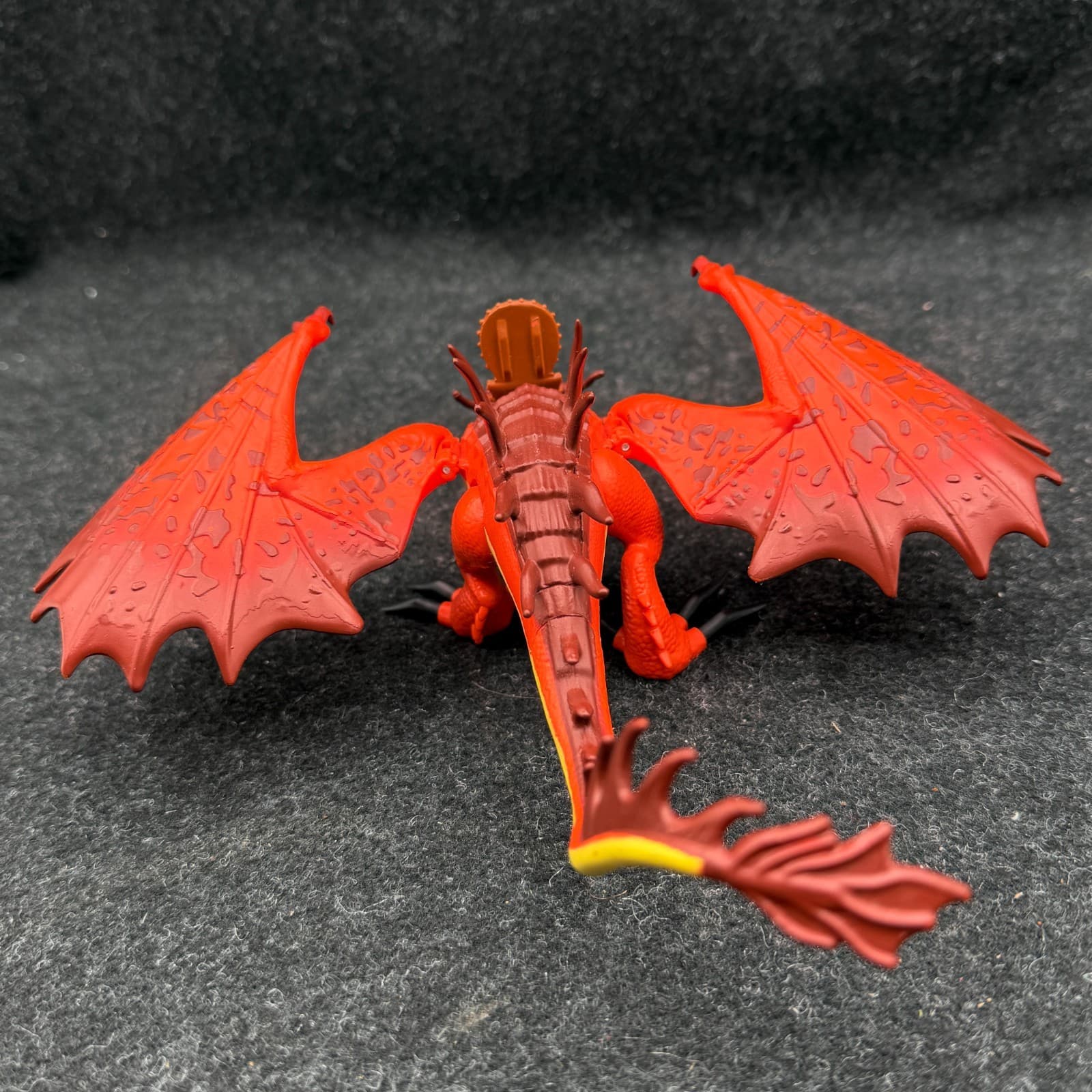 How to Train Your Dragon Hidden World Hookfang Red Dragon Toy W/Saddle- 2018 - Thumbnail 3