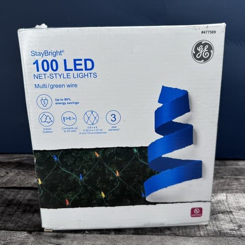 GE StayBright 100 COUNT MULTICOLOR LED NET STYLE LIGHT SET 5 FT X 4 FT CHRISTMAS