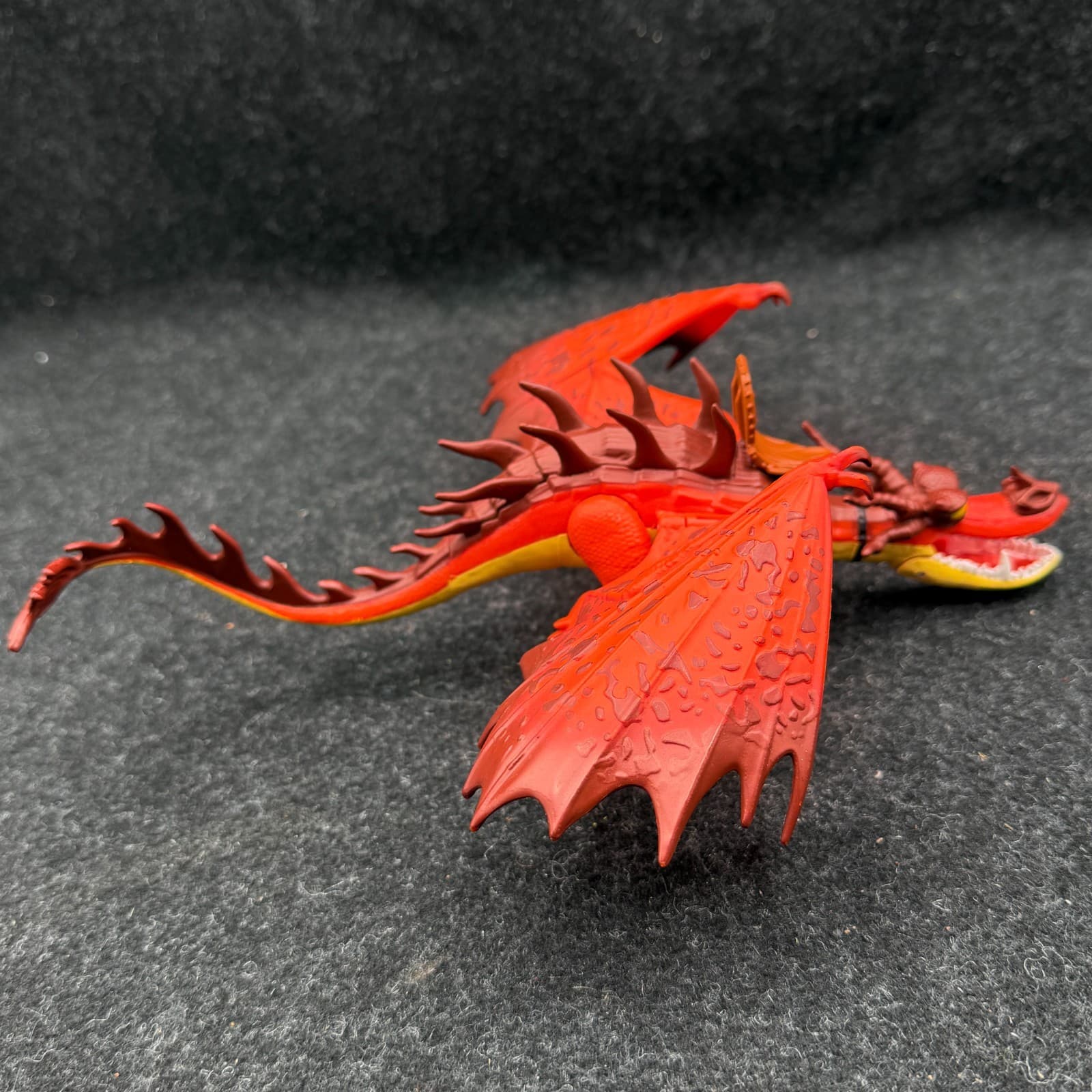 How to Train Your Dragon Hidden World Hookfang Red Dragon Toy W/Saddle- 2018 - Thumbnail 4