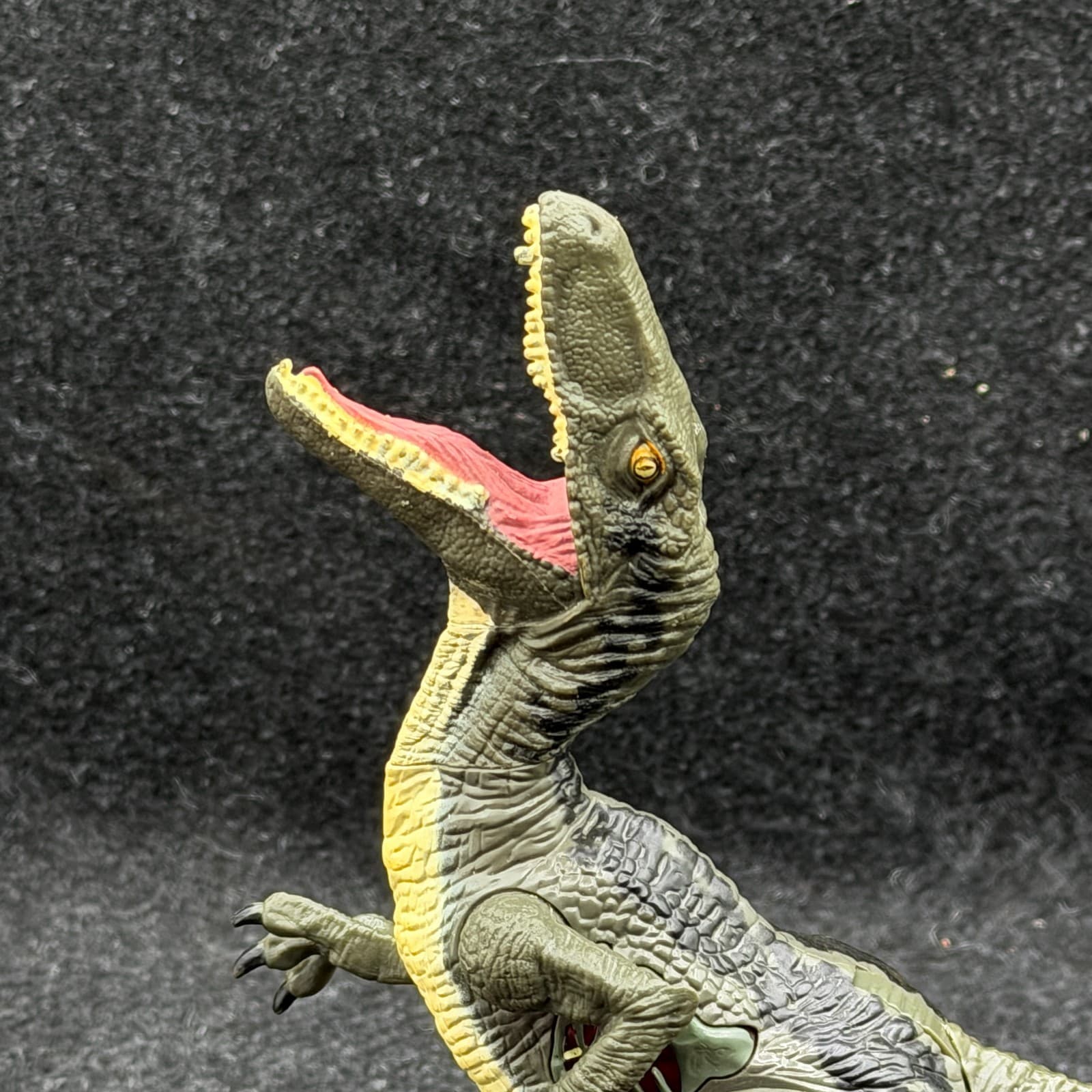 2015 Blue Alpha Electronic Velociraptor 7" Action Figure Jurassic World Park 4 - Thumbnail 3