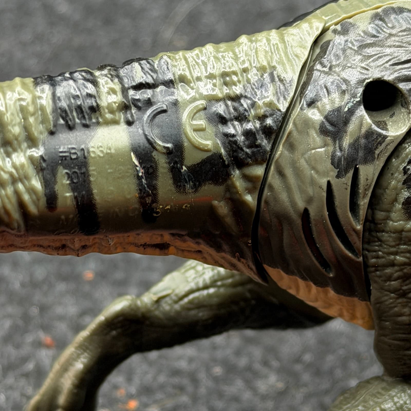 2015 Blue Alpha Electronic Velociraptor 7" Action Figure Jurassic World Park 4 - Thumbnail 7