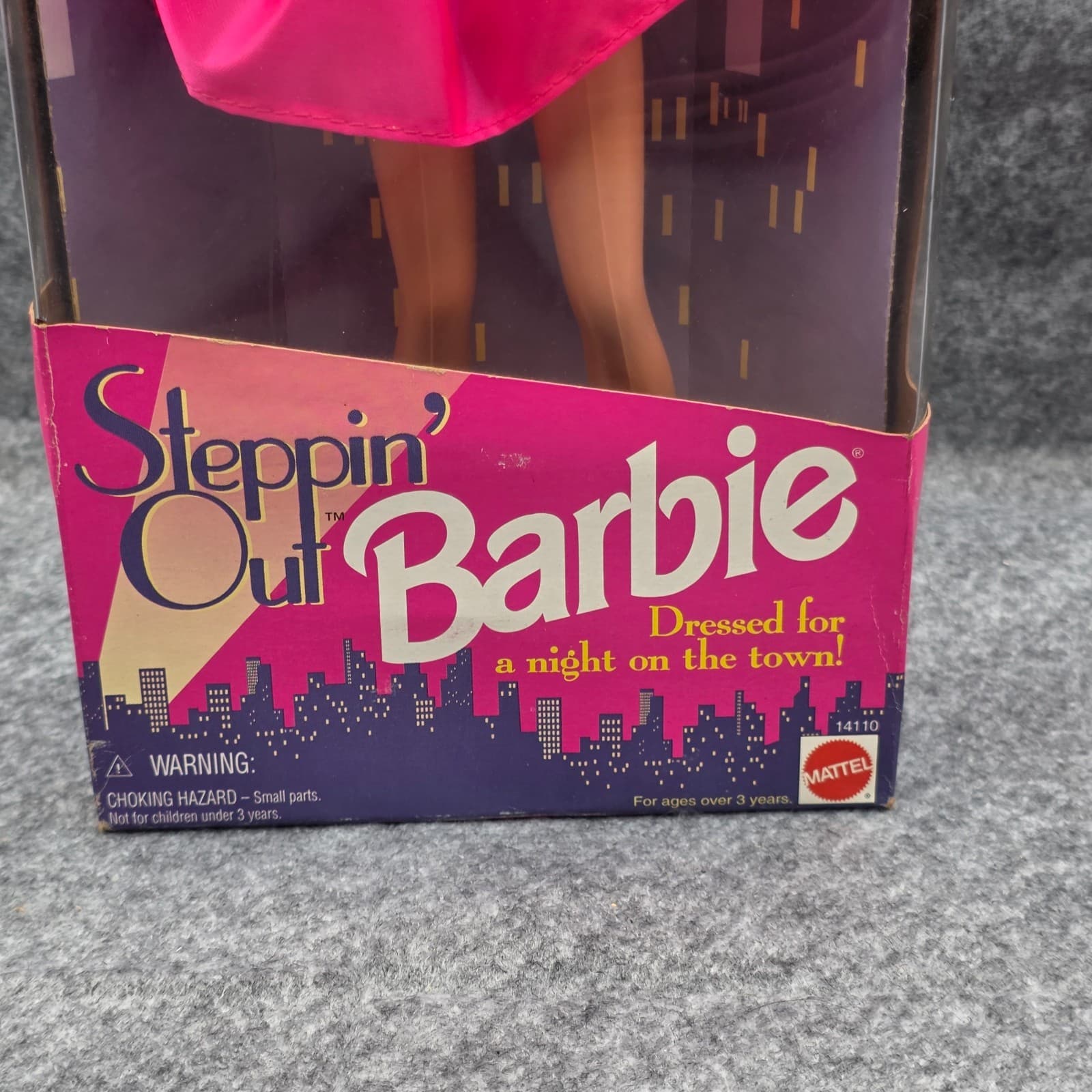 Steppin' Out Barbie Doll 14110 NIB Mattel 1995 New In Box Pink Dress - Thumbnail 2