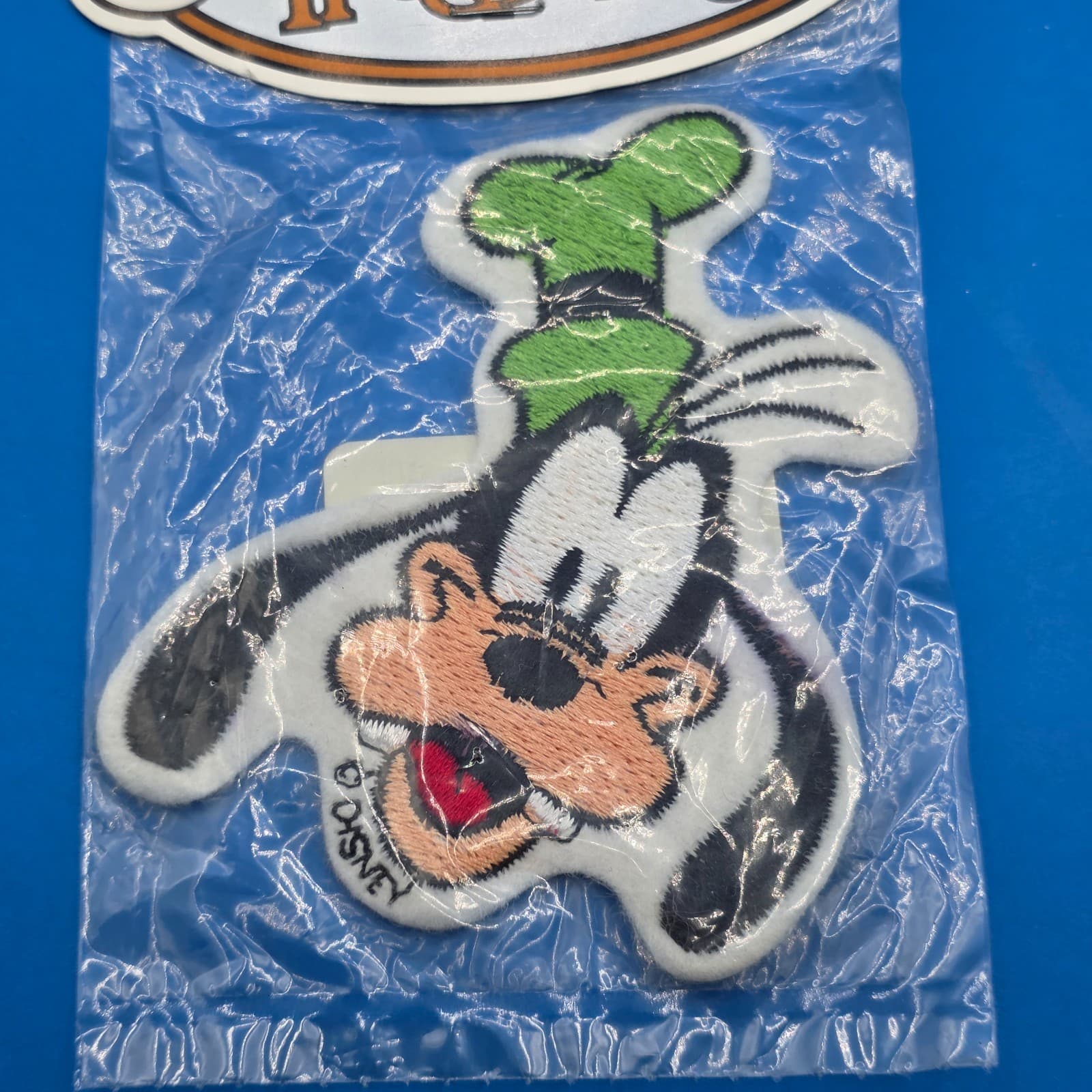 Disney Treasures Vintage 80’s Goofy Embroidered Applique Iron On Patch NOS - Thumbnail 2