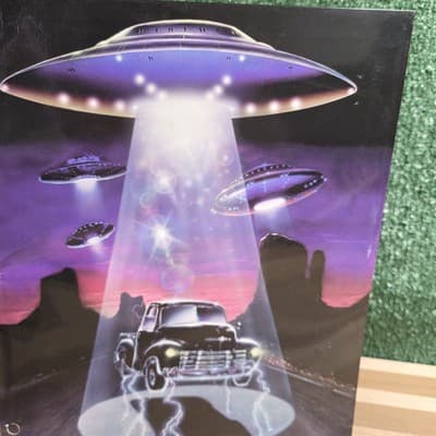 VTG 1997 Visitors Carolina Pad Portfolio Folders UFO Abducting a Truck - Thumbnail 2