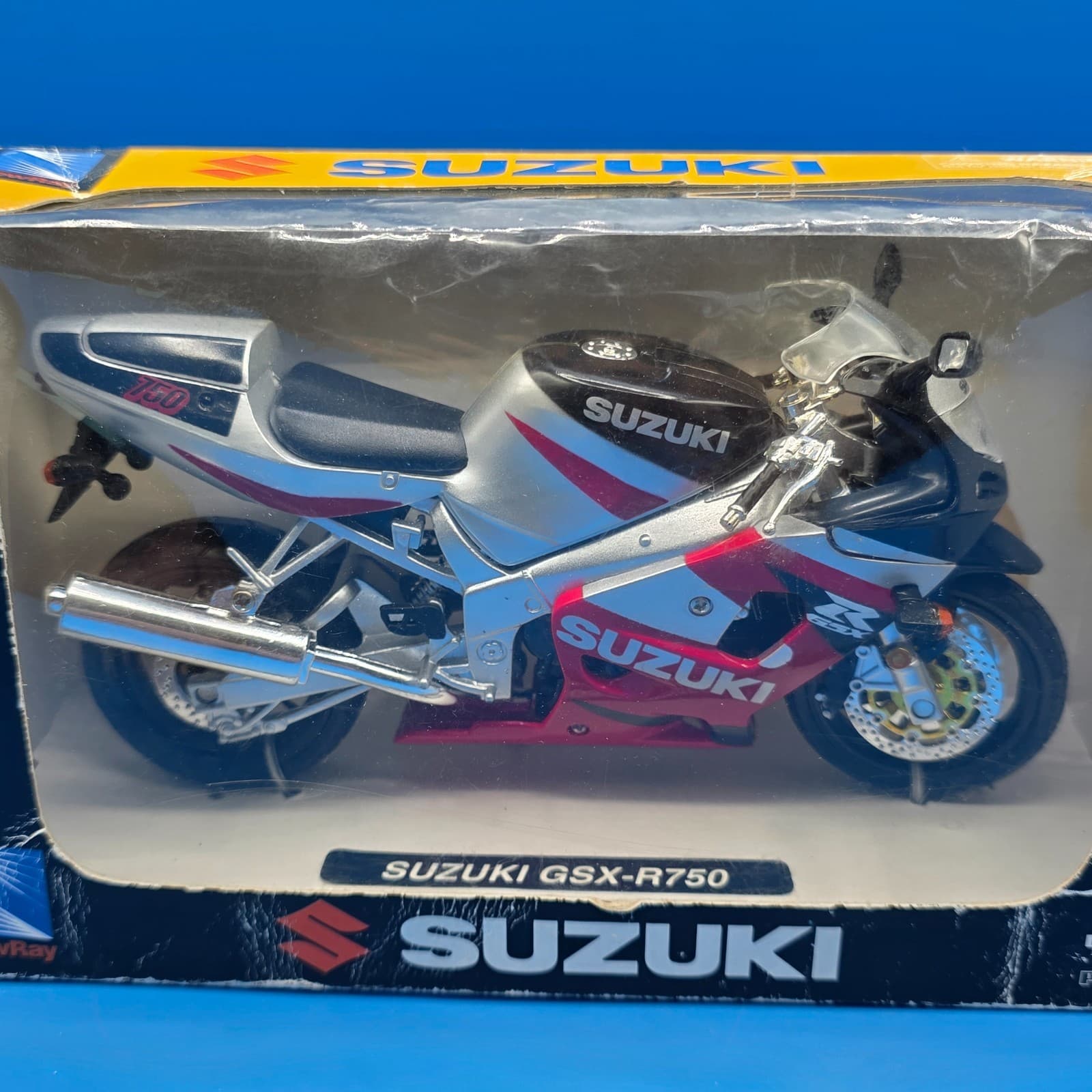 1/12 Scale SUZUKI GSX-R750 Diecast Motorcycle Miniature Car new - Thumbnail 8