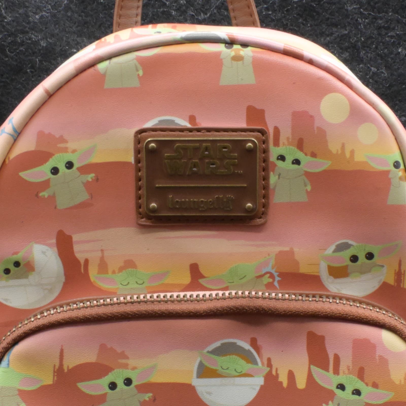 Star Wars Loungefly Grogu Backpack - Thumbnail 2