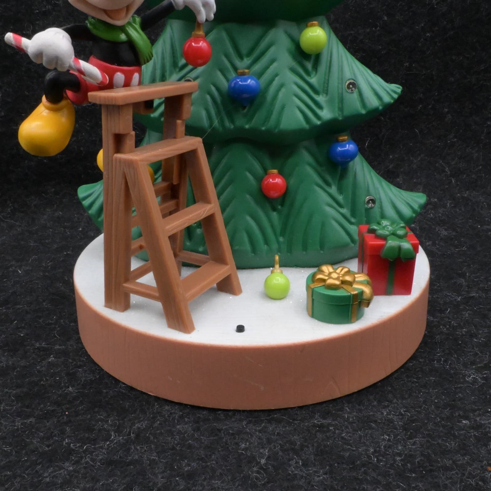 Disney Christmas Animated Mickey Mouse Decorating the Tree Music LED Lights - Thumbnail 3