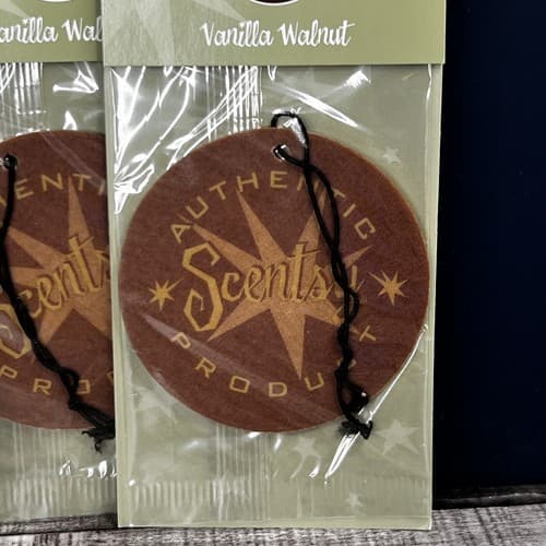 Scentsy Scent Circle Lot Car Air Freshener Vanilla Walnut 4 pack - Thumbnail 2