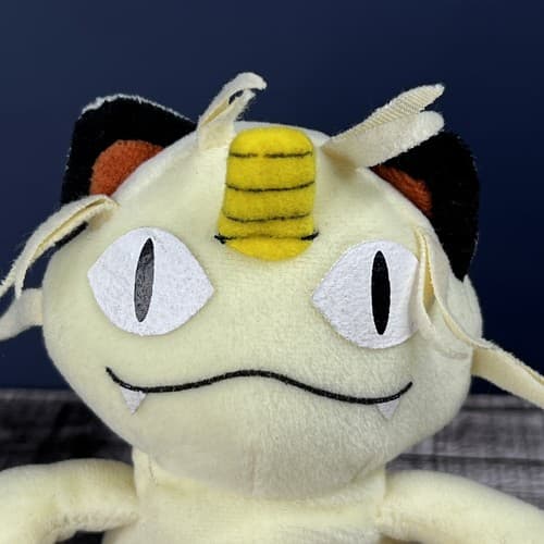Meowth Pokemon Plush Game Freak 1998 Nintendo 6" Bean Bag yellow - Thumbnail 2