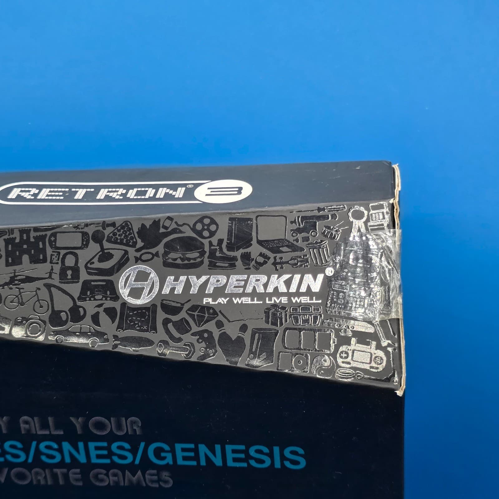 Hyperkin Retron 3 CIB Retro gaming console Plays NES, SNES, & SEGA Genesis Black - Thumbnail 2