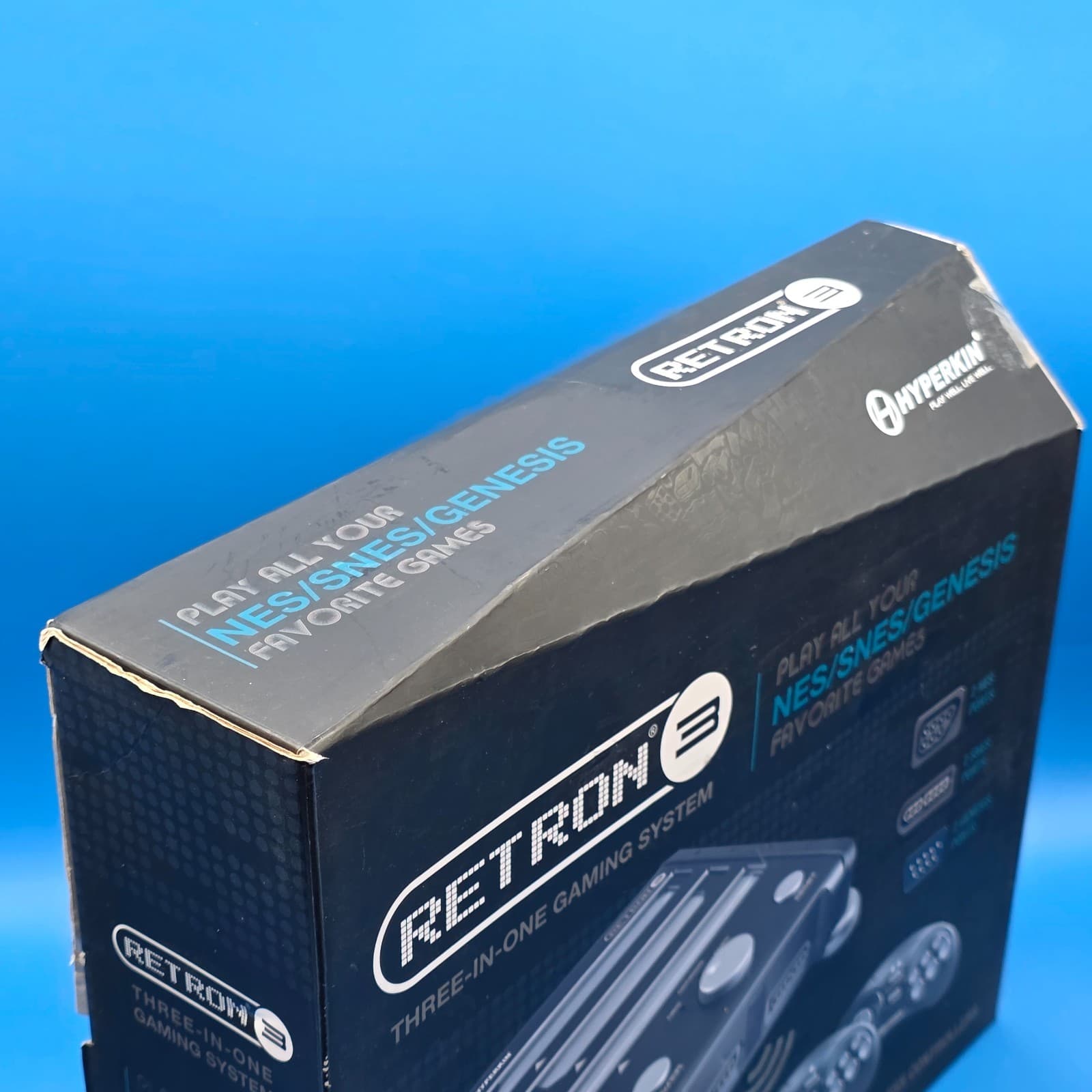 Hyperkin Retron 3 CIB Retro gaming console Plays NES, SNES, & SEGA Genesis Black - Thumbnail 3