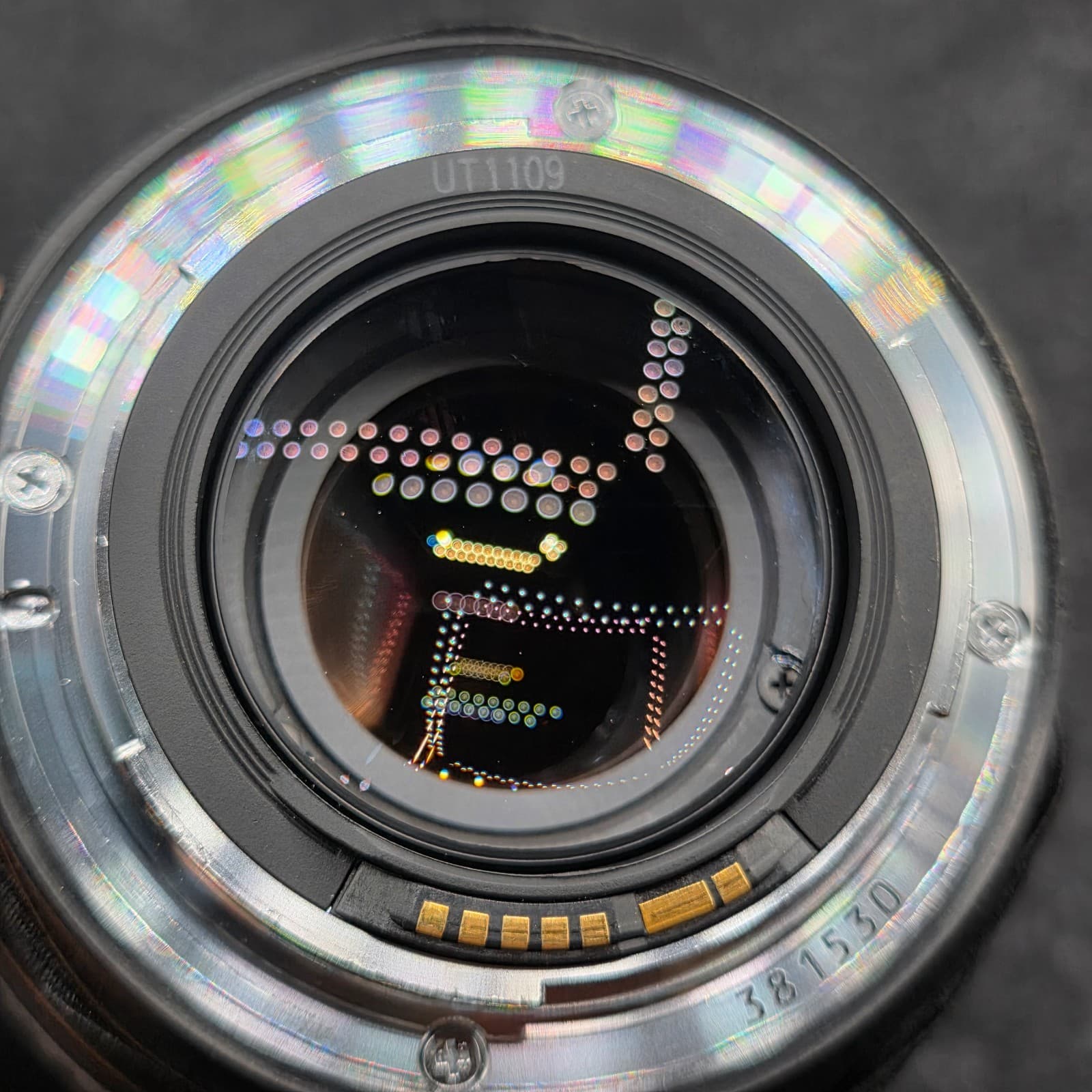 Canon EF 24-70mm F2.8 L USM AF Zoom Prime Lens w/Hood From Japan ＃6195 - Thumbnail 10