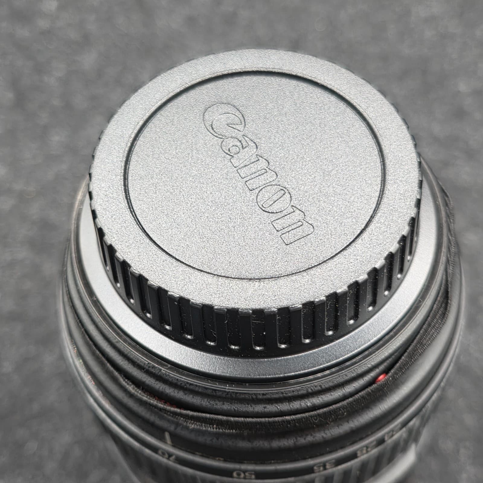 Canon EF 24-70mm F2.8 L USM AF Zoom Prime Lens w/Hood From Japan ＃6195 - Thumbnail 9